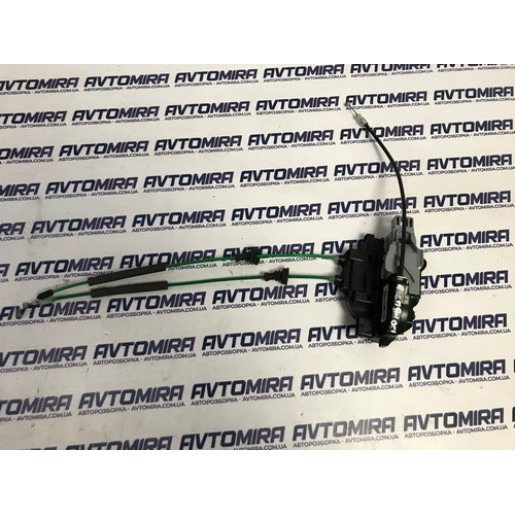 Замок дверки задньої лівої Hyundai i30 HB 2007-2012 814102l010